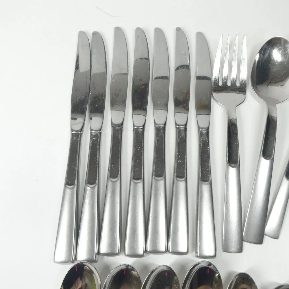 Oneida Satin Scoop Stainless Flatware 18pc Lot Spoons Serving Knives
